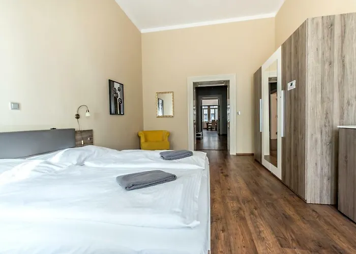 Apartment ✰downtown Grand - Old Town Location✰