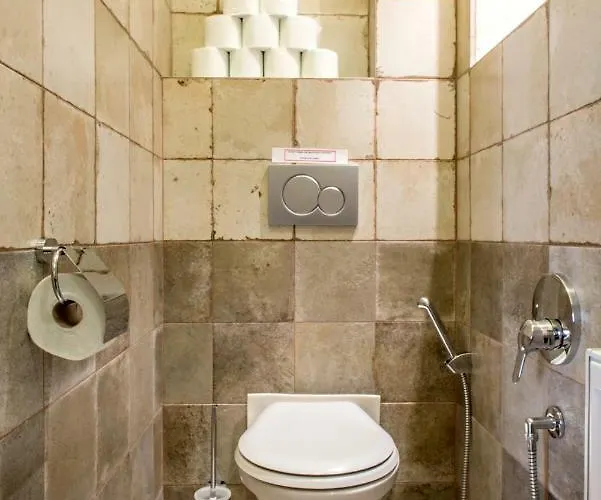 ✰downtown Grand - Old Town Location✰