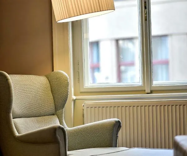 ✰downtown Grand - Old Town Location✰ *