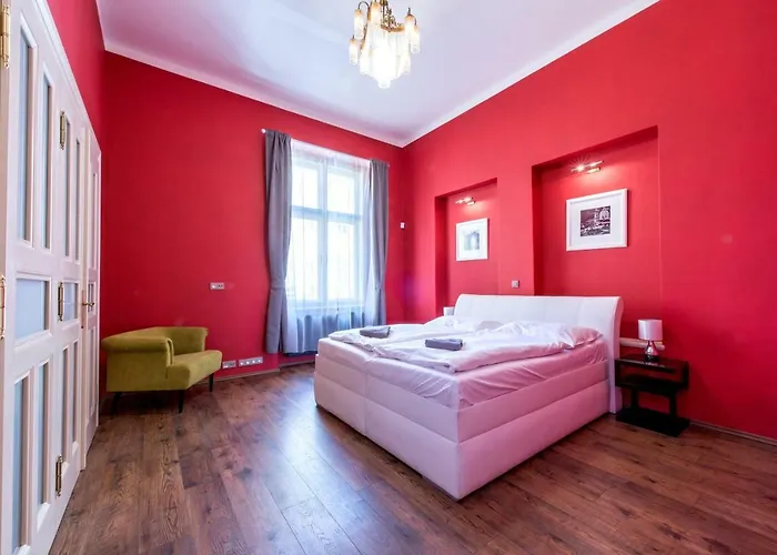 ✰downtown Grand - Old Town Location✰ *