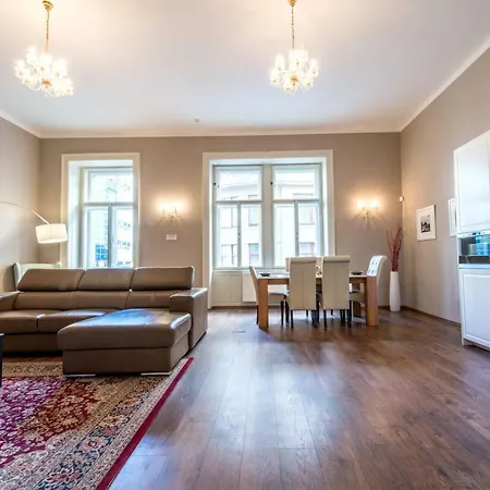 ✰downtown Grand - Old Town Location✰ Prague